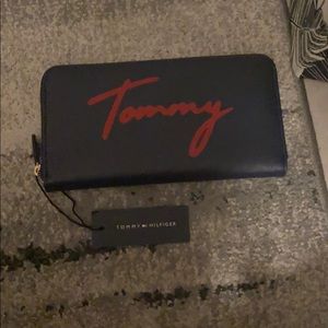 Tommy Hilfiger wallet
